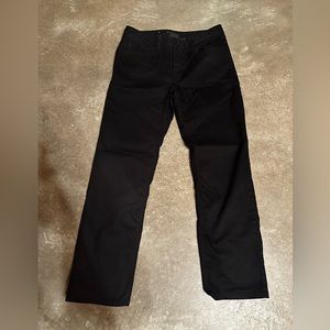 Barley used Prana Bridget pants 30/32. Normally $95 Black
